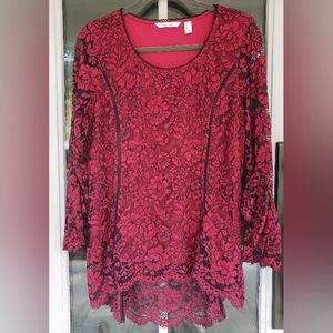 ISAAC MIZRAHI Top, size M, lace